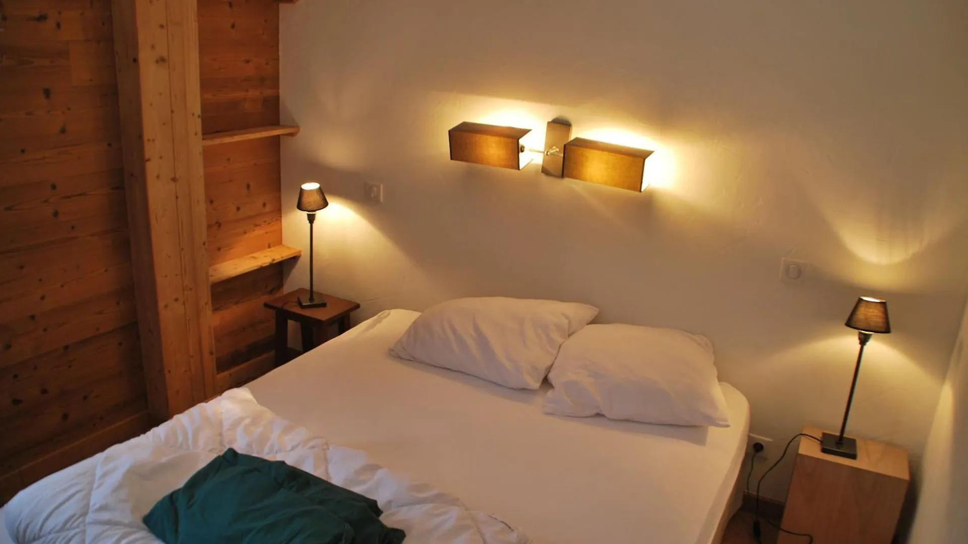 Apartment Le Petit Reconfort, Acces Skis Aux Pieds Saint-Francois-Longchamp